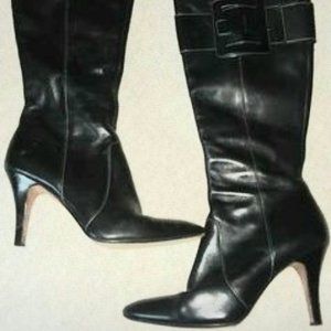 Womens Black heeled Boot